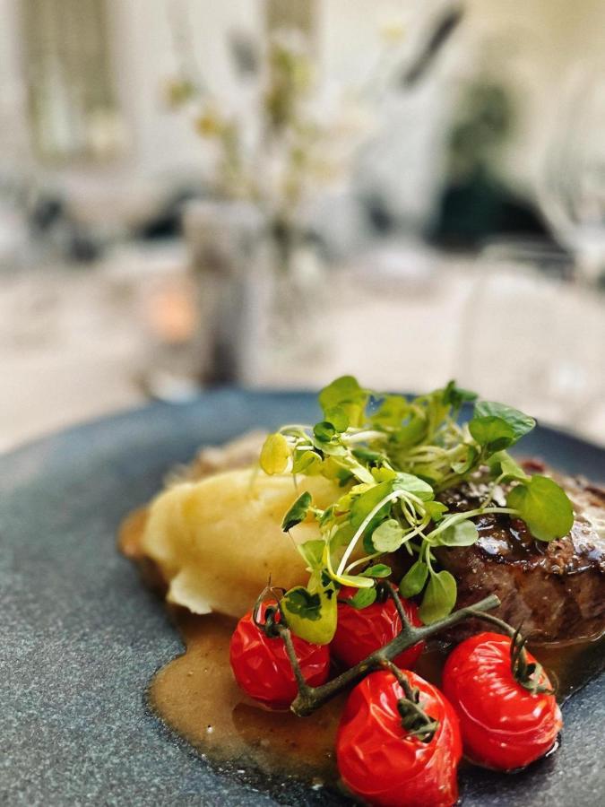 Woodborough Hall 外观 照片
