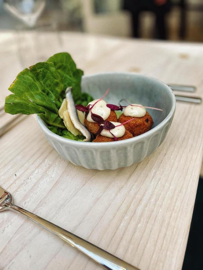 Woodborough Hall 外观 照片